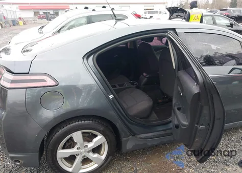 2013 Chevrolet Volt z USA, uszkodzony, nr VIN 1G1RA6E41DU123865